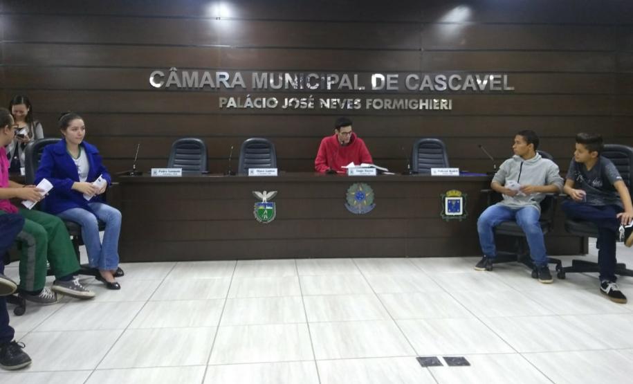 CAM de Cascavel inicia projeto “Não à Redução da Maioridade Penal” CAM de Cascavel inicia projeto “Não à Redução da Maioridade Penal”