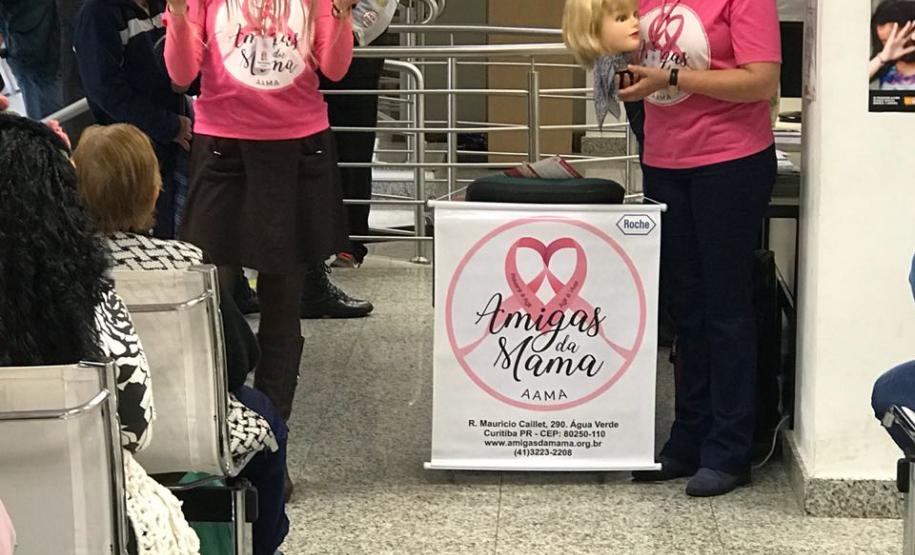 Quarta palestra da Associação Amigas da Mama no CAM de Curitiba