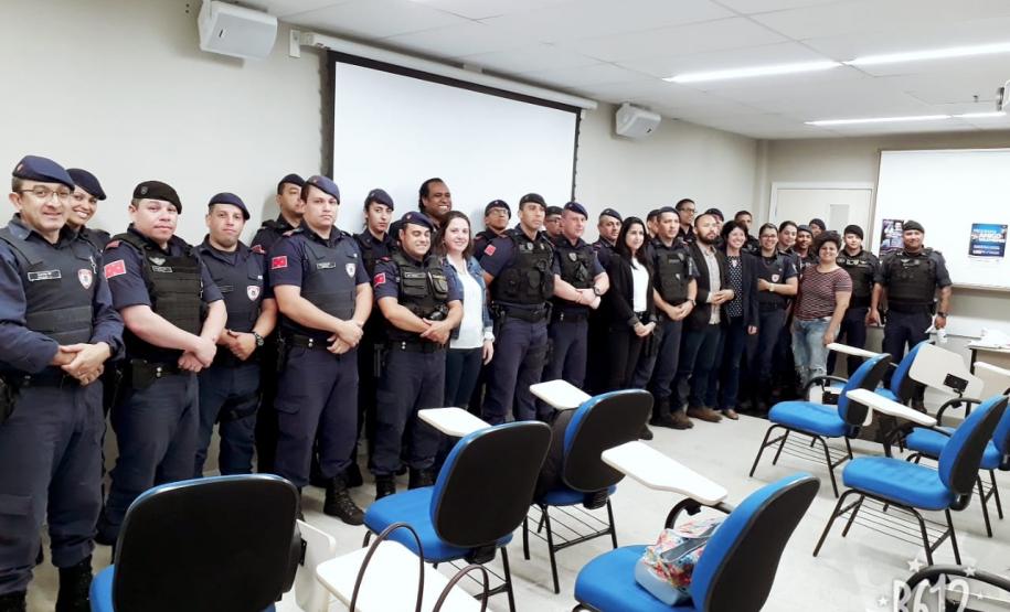 Psicólogo da sede Londrina DPPR ministra curso sobre Capacitação do Comando da Guarda