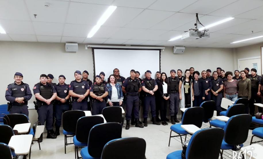 Psicólogo da sede Londrina DPPR ministra curso sobre Capacitação do Comando da Guarda