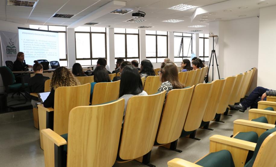 Escola da Defensoria Pública do Estado do Paraná realizou curso de capacitação sobre educação especial