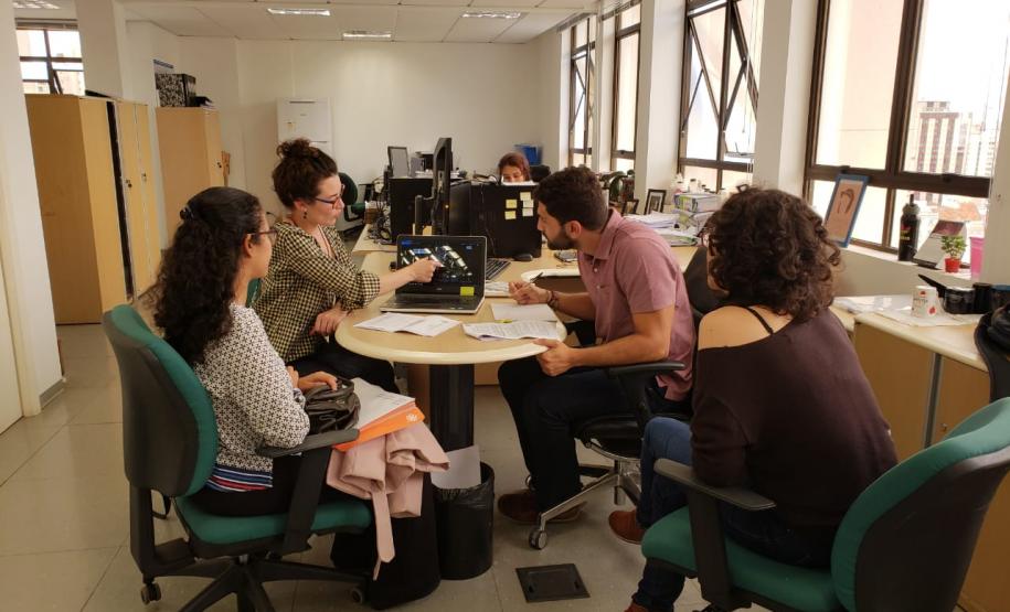 NUFURB participa de reunião para discutir ocupações