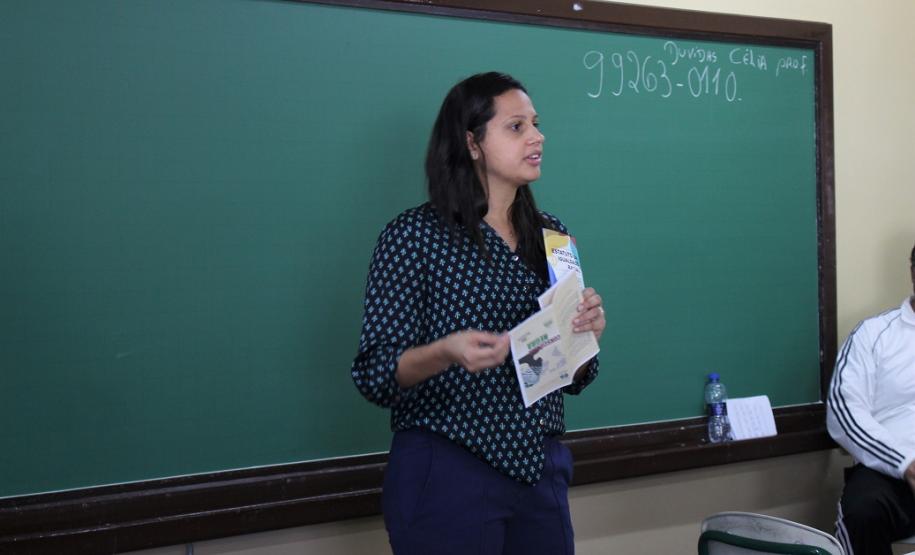 EDEPAR e NUCIDH realizam lançamento de cartilha sobre a Consciência Negra em colégio estadual