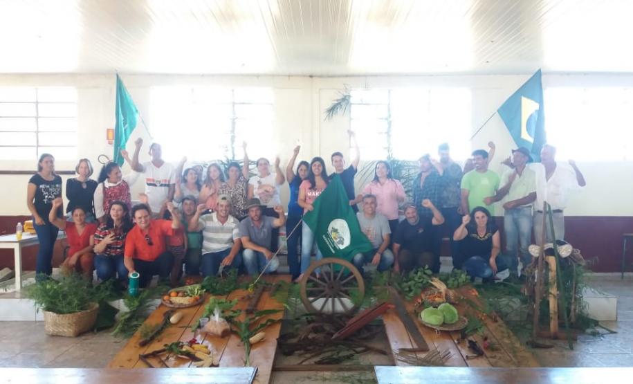 Formandos da 1ª turma de Operadores Em Direitos Étnicos E Coletivos Faxinalenses.