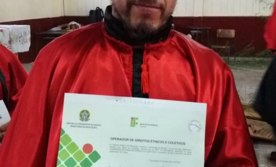 Formando da 1ª turma de Operadores Em Direitos Étnicos E Coletivos Faxinalenses.