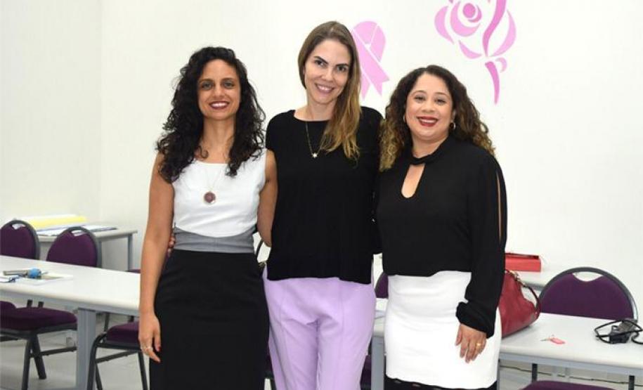 Dra. Camile Vieira da Costa, dra. Luciana Tramujas Azevedo Bueno e dra. Patrícia Rodrigues Mendes.
Foto: Assessoria de Imprensa da Adepar