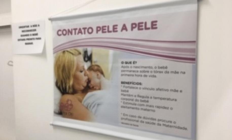Banner informativo "Contato pele a pele".