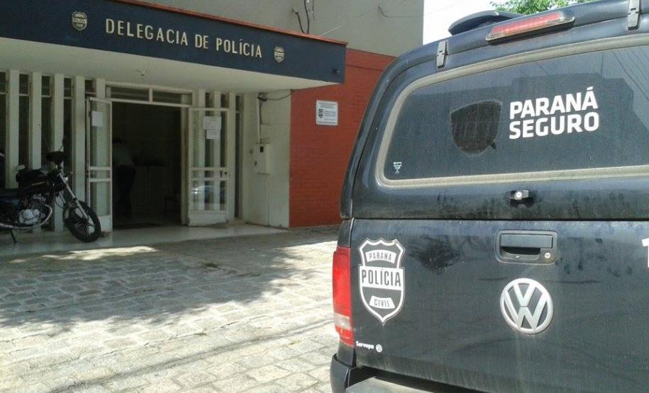 Delegacia de Quatro Barras.