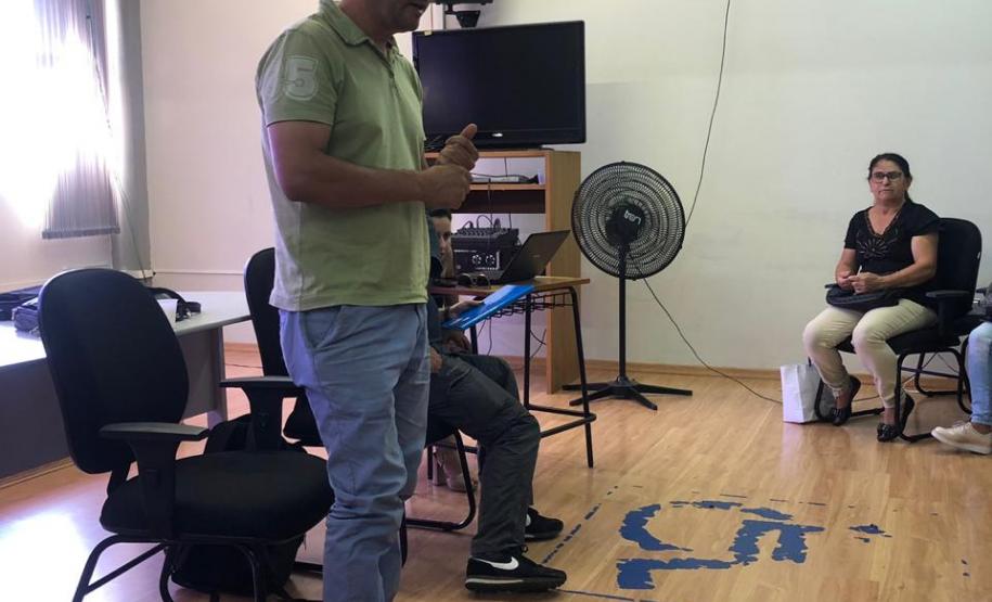 NUDIJ e IFPR mobilizam faxinalenses para participarem da construção do currículo escolar das escolas de campos em Guarapuava NUDIJ e IFPR mobilizam faxinalenses para participarem da construção do currículo escolar das escolas de campos em Guarapuava