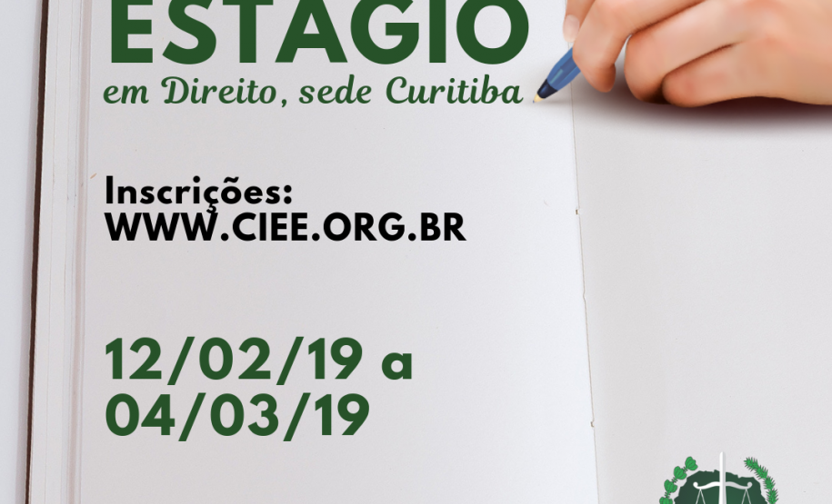 DPPR abre vaga de estágio em Curitiba Na imagem vemos uma mão segurando uma caneta muito próxima a uma folha de papel, como se estivesse prestes a escrever algo. No canto superior lê: ESTÁGIO em Direito, Sede Curitiba.. Abaixo temos a seguinte descrição:"Inscrições: ww.ciee.org.br" , "12/02/19 à 04/03/19", "Requisitos: estudante de Direito a partir do quinto semestre". No canto inferior direito vemos a logo da DPPR.