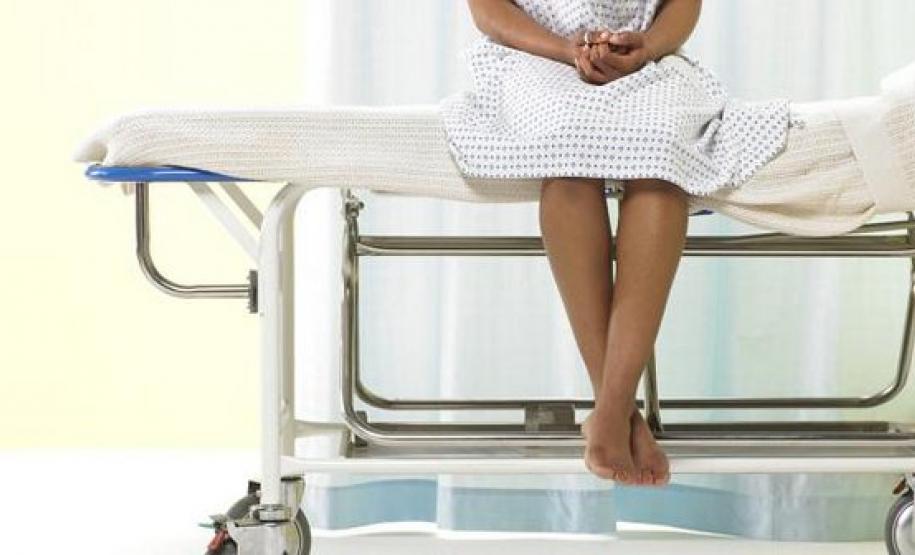 Estado e o Município estão pagando multa diária de 3 mil reais, o que já soma uma quantia que seria suficiente para pagar a cirurgia em estabelecimento particular.