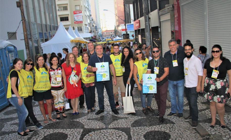 Representantes da força tarefa lado a lado.