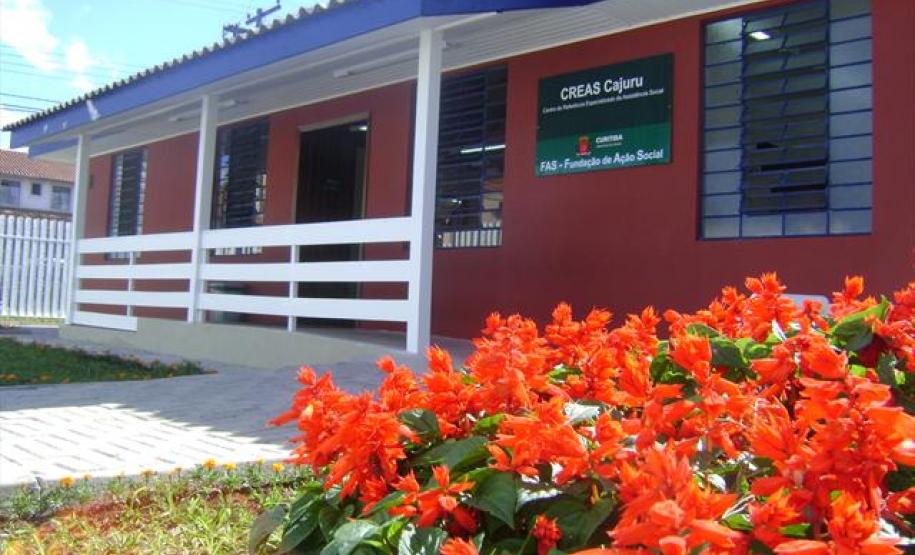 Os Centros de Referência Especializados da Assistência Social - CREAS são unidades de serviços de proteção social especial (média complexidade), para atendimento de famílias e indivíduos em situação de risco pessoal e social. (Prefeitura de Curitiba)