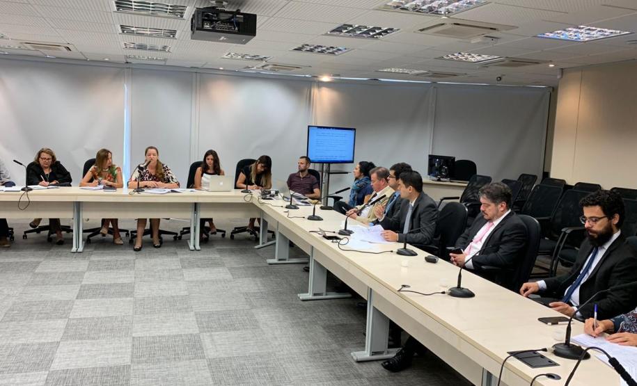 Reunião com todos os representantes institucionais da Força-Tarefa Infância Segura.