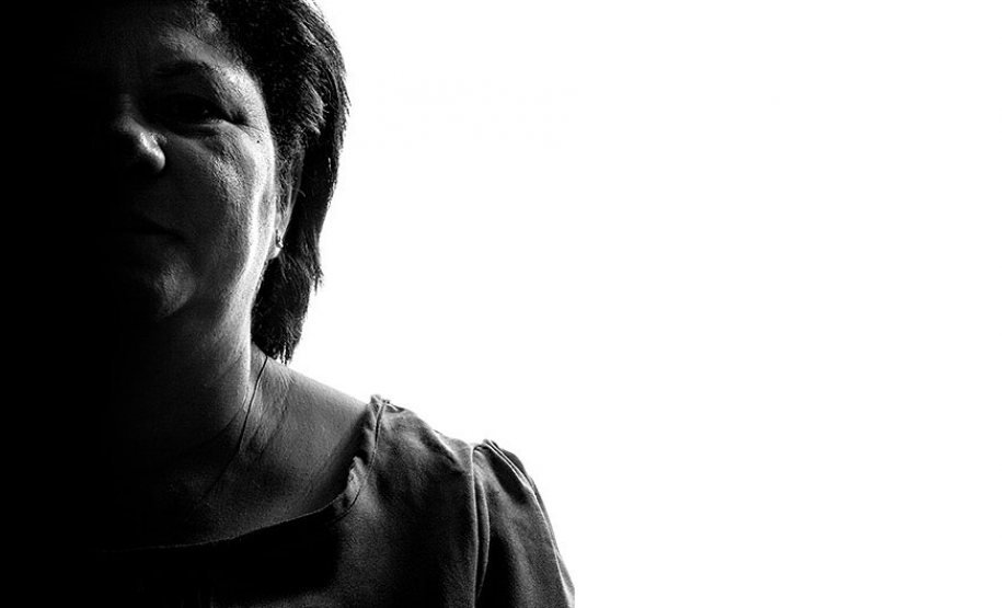 A Defensoria Pública do Estado do Paraná apoia a campanha pelo fim da revista vexatória no sistema penitenciário promovida pela Rede de Justiça Criminal, com apoio do Núcleo Especializado de Situação Carcerária da Defensoria Pública do Estado de São Paulo.