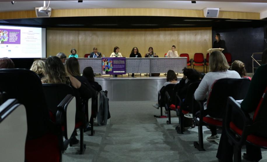 Mesa diretiva do evento