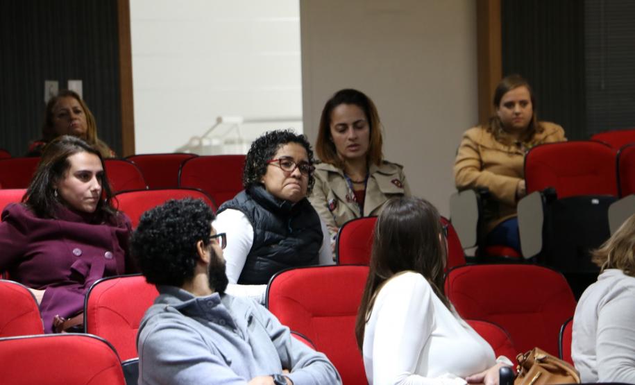 Durante o evento, foi possível ouvir um depoimento emocionado de uma enfermeira obstétrica