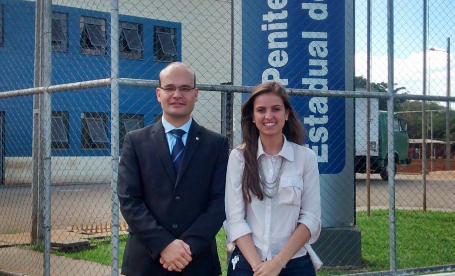O coordenador do Grupo de Trabalho de Execução Penal da Defensoria Pública do Paraná, Eduardo Pião Ortiz Abraão, e a defensora pública Fabíola Parreira Camelo.