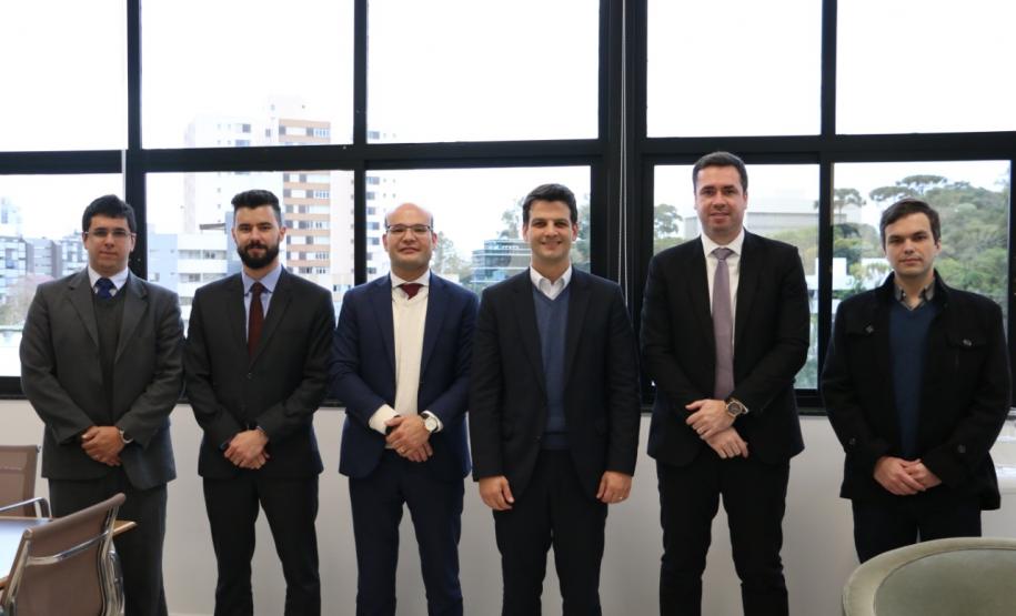 Vice-prefeito de Curitiba visita a Sede Administrativa da DPE-PR Vice-prefeito de Curitiba visita a Sede Administrativa da DPE-PR.