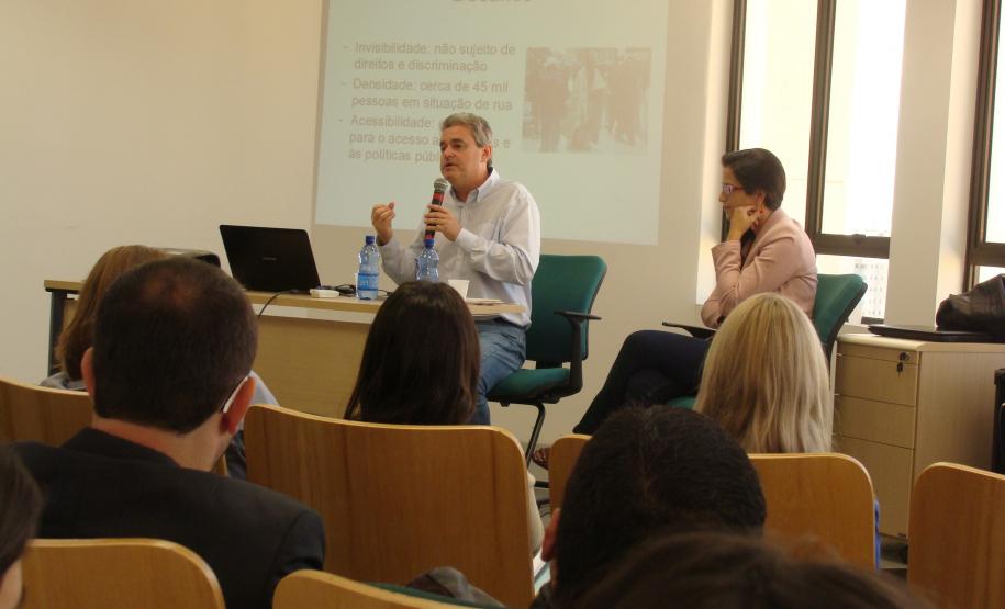 I Seminário sobre Políticas Públicas para a População em Situação de Rua.