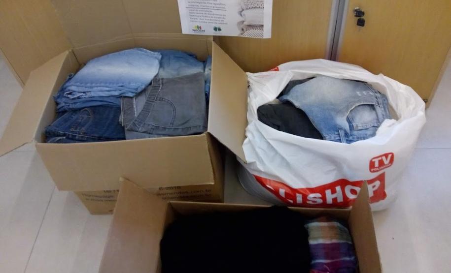 NUCIDH recolhe segunda leva de peças doadas para a campanha do agasalho Roupas recolhidas pelo NUCIDH.