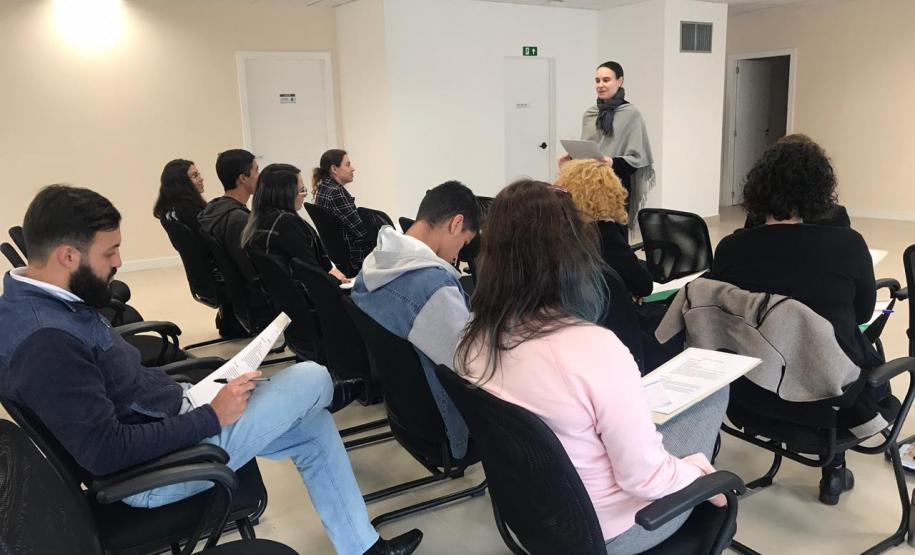 EDEPAR realiza 1ª edição do curso “Lidando com a Ansiedade e Aprendendo a Falar em Público” O curso é promovido pela Escola da Defensoria Pública do Estado do Paraná