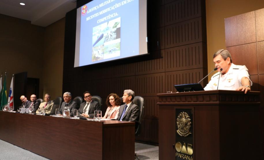 DPG marca presença no IV Simpósio de Direito Militar O evento aconteceu na sede da OAB-PR, localizada em Curitiba