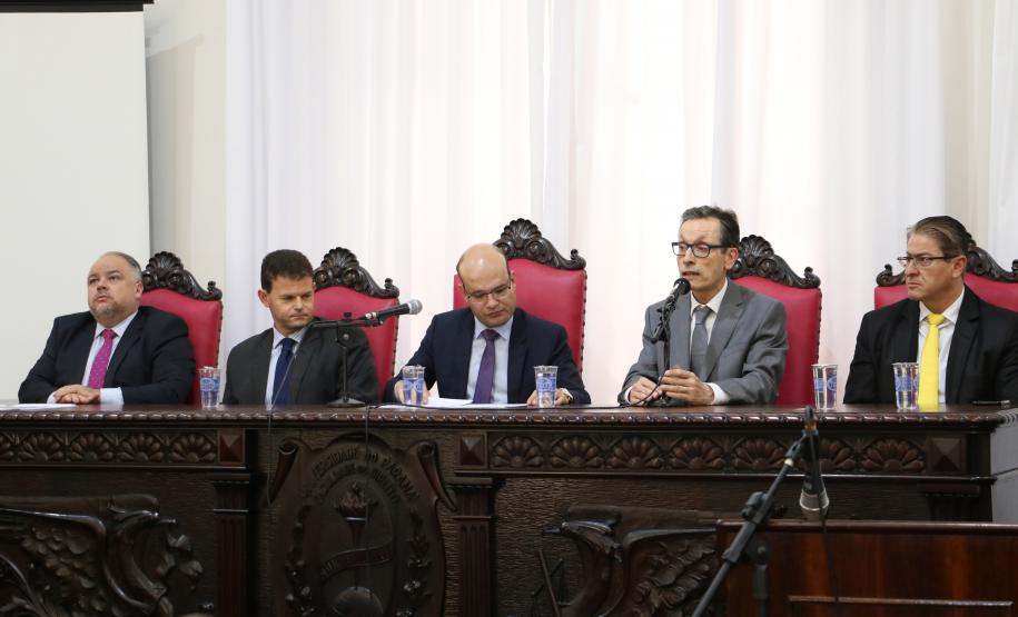 Dr. Luís Geraldo Lanfredi, Dr. Rodrigo Roig, Dr. Eduardo Abraão,  Dr. Ruy Muggiati e Dr. Francisco Alberto Caricati.