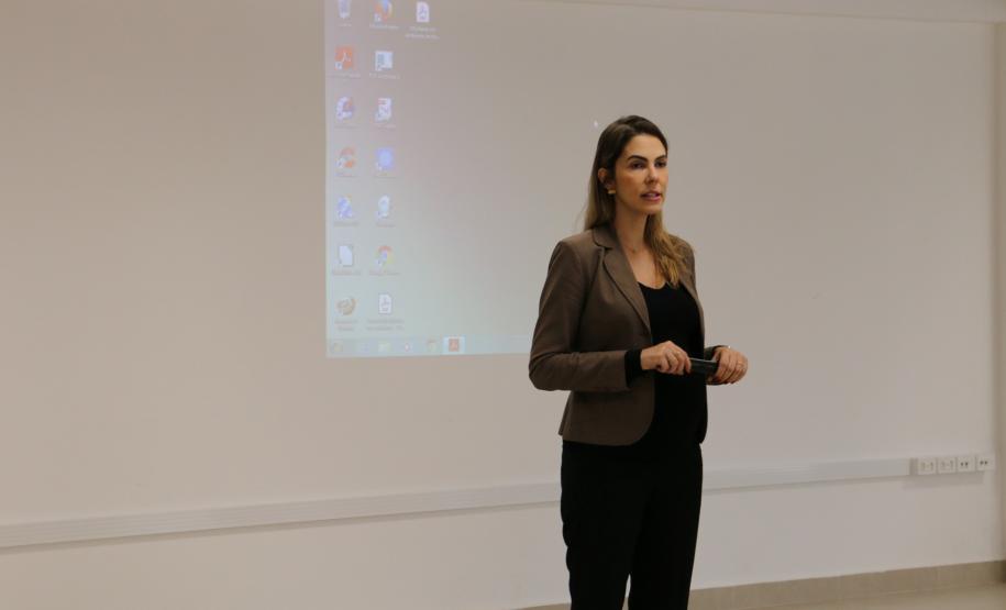 NUDEM promove manhã voltada às mulheres Coordenadora do Núcleo de Promoção e Defesa dos Direitos da Mulher, dra. Eliana Tavares Paes Lopes