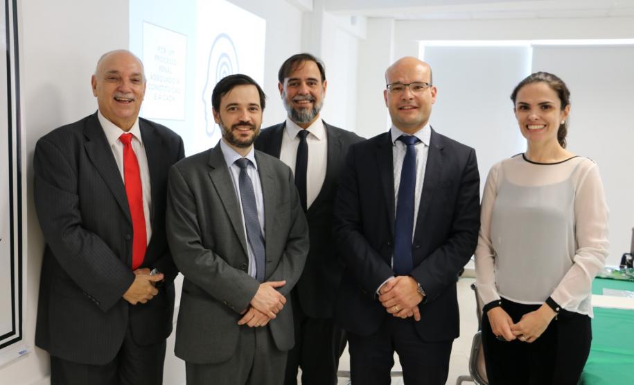 Defensoras(es) públicas(os) participam da II Semana de Formação Continuada Defensoras(es) públicas(os) participam da II Semana de Formação Continuada
