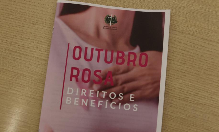 Os encontros acontecem mensalmente na sala de espera do CAM, em Curitiba