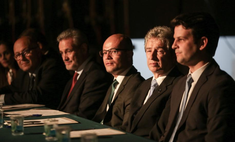 Recondução do DPG e posse de Defensores