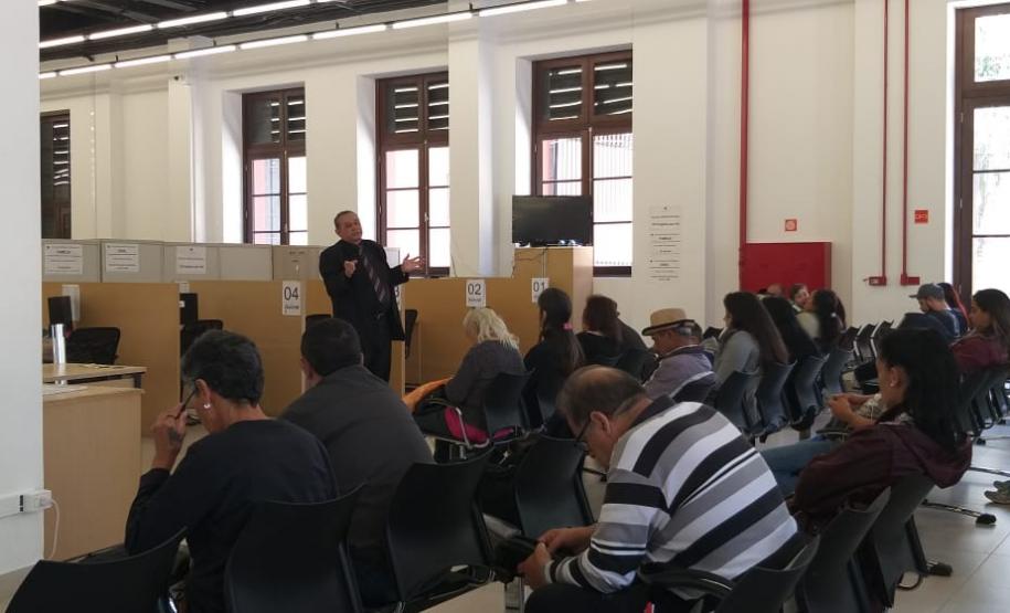 Usuários da DPE-PR recebem palestras sobre dependência química Usuários da DPE-PR recebem palestras sobre dependência química