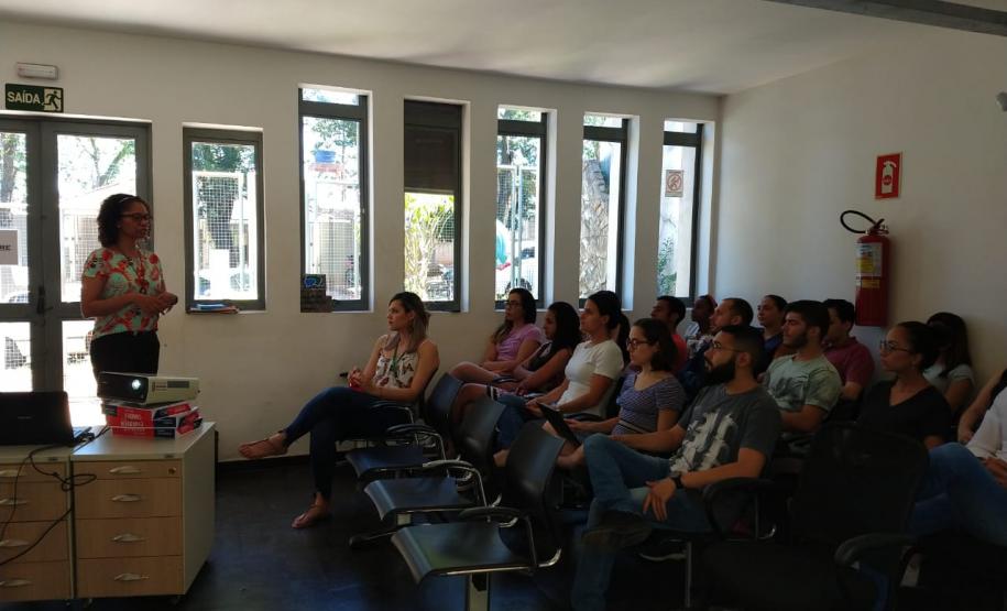 DPE-PR em Foz do Iguaçu recebe palestra sobre racismo institucional
