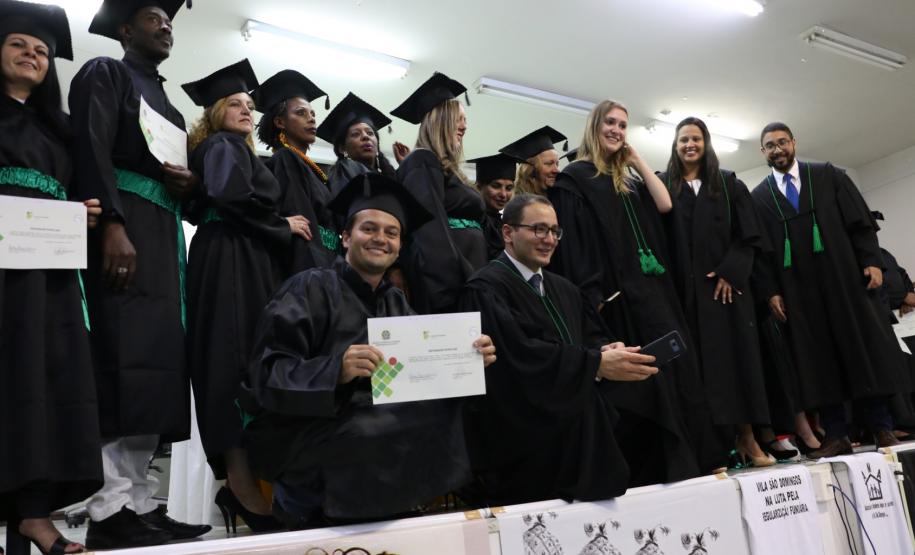 Curso de Defensoras e Defensores Populares forma nova turma Curso de Defensoras e Defensores Populares forma nova turma