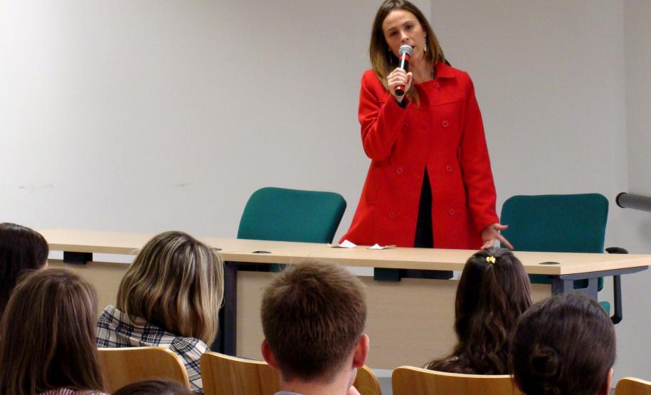 Thaisa de Oliveira, presidenta da Associação dos Defensores Públicos