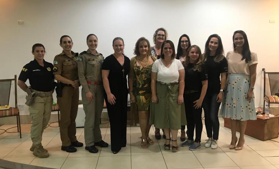 DPE-PR em Pato Branco participa de evento sobre mulher nas carreiras jurídicas e policiais O evento foi realizado em alusão ao Dia Internacional da Mulher.