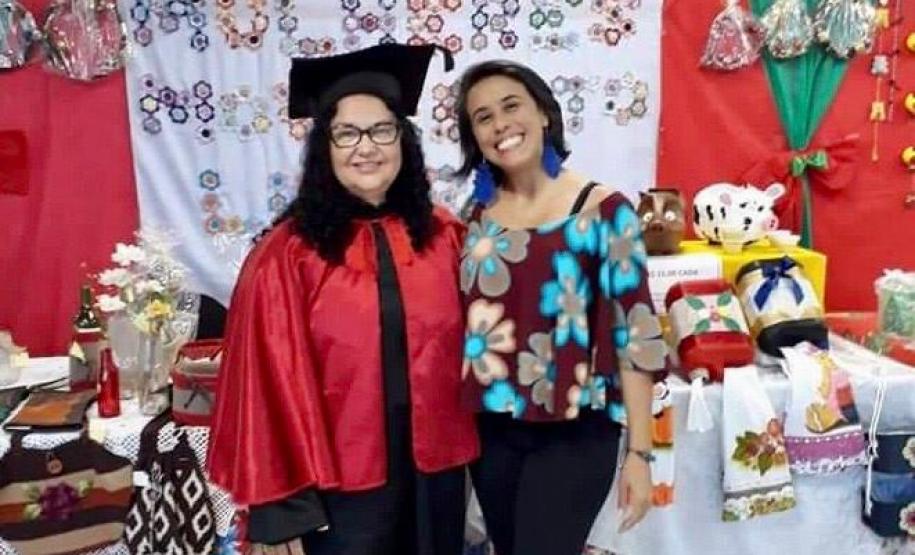 São mães, país, avós e vizinhas (os) que saem do curso com a responsabilidade de serem agentes transformadoras(es) nos lugares onde vivem.