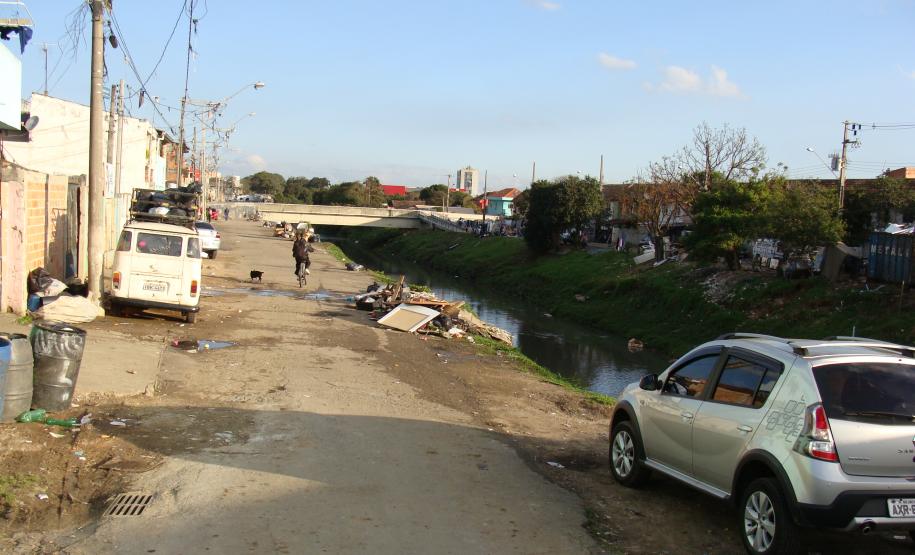 Apesar da organização dos moradores da Vila das Torres, a comunidade ainda carece de muitos serviços públicos.