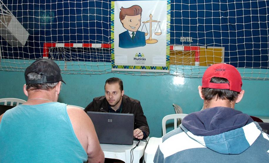 O defensor público de Paranaguá Juliano Marold.