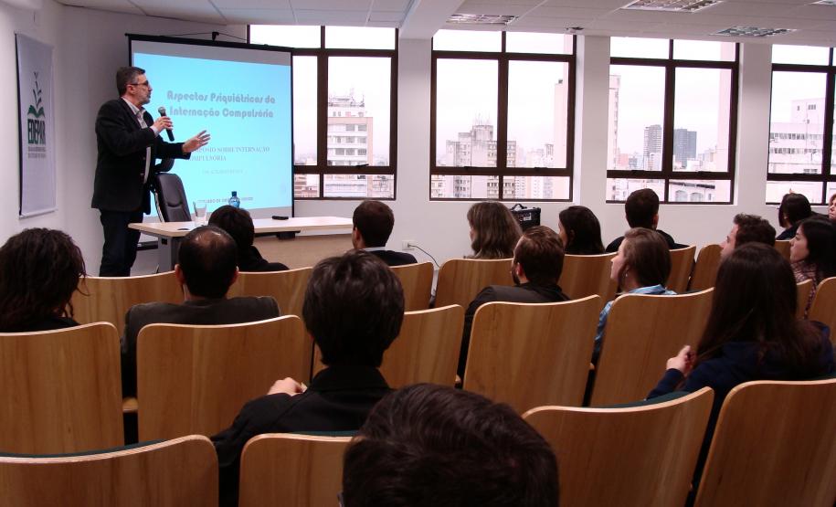 I Simpósio sobre Internação Compulsória