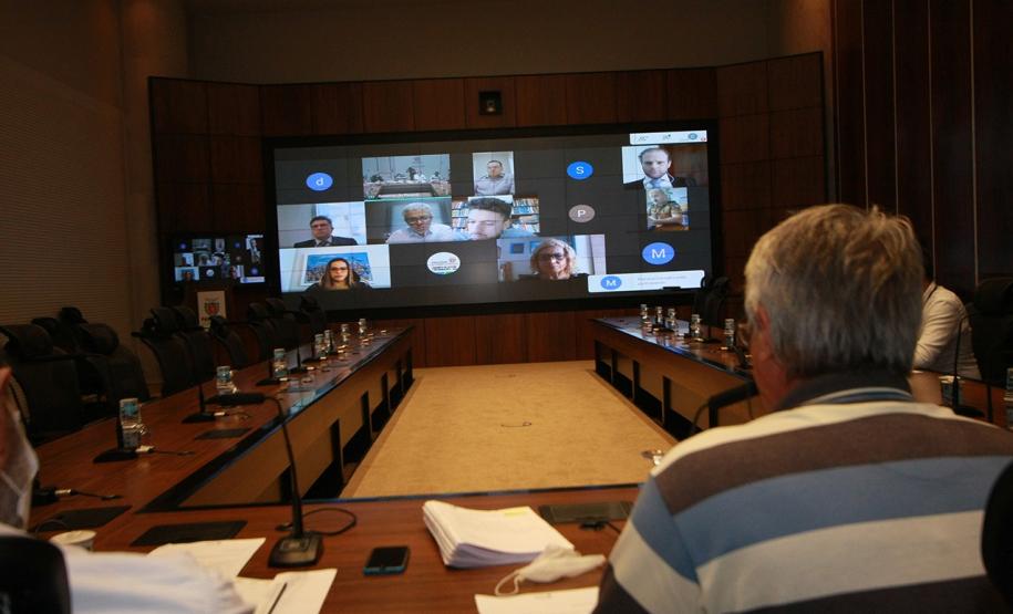 DPE-PR participa do primeiro encontro da Comissão de Mediação de Conflitos Fundiários do Paraná após paralisação na pandemia.