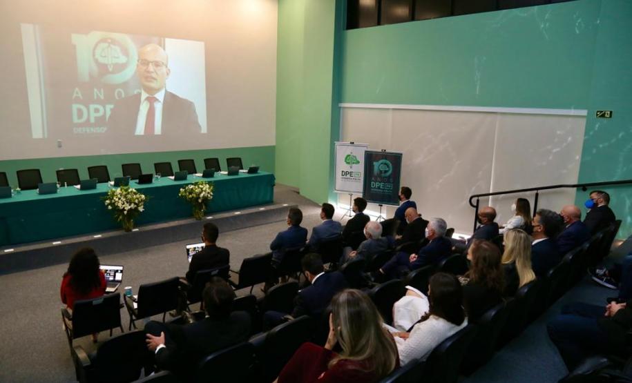 DPE-PR promove cerimônia de 10 anos da instituição com inauguração de nova sede