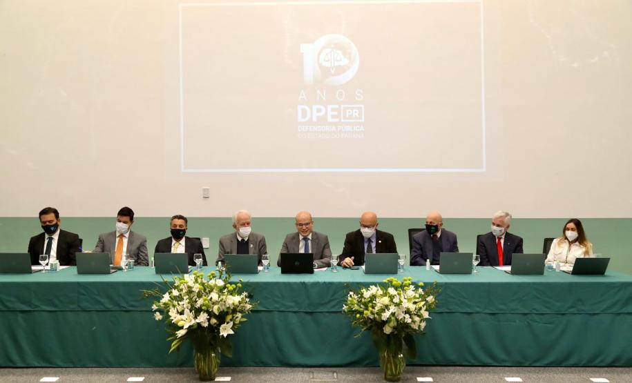 DPE-PR promove cerimônia de 10 anos da instituição com inauguração de nova sede