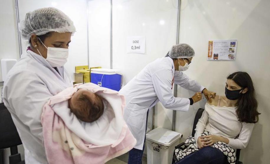 A DPE-PR juntamente com outras 16 Defensorias Públicas Estaduais pede ao STF a retomada da vacinação de gestantes e puérperas A DPE-PR juntamente com outras 16 Defensorias Públicas Estaduais pede ao STF a retomada da vacinação de gestantes e puérperas