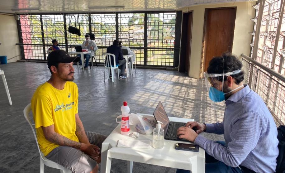 DPE-PR realiza atendimento itinerante a pessoas em situação de rua