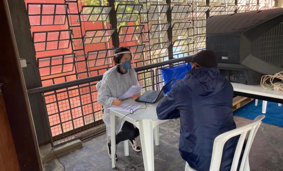 DPE-PR realiza atendimento itinerante a pessoas em situação de rua