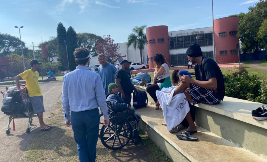 DPE-PR realiza atendimento itinerante a pessoas em situação de rua