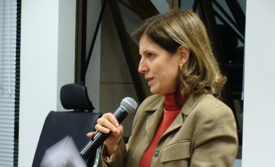 Roda de conversa discutiu violência de gênero.