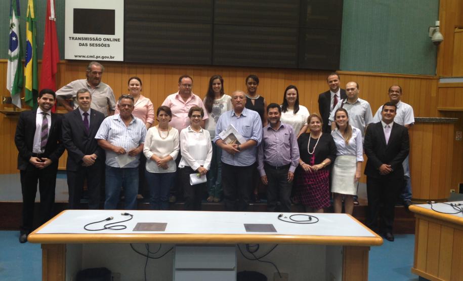 Câmara de vereadores de Londrina promete apoiar a Defensoria.